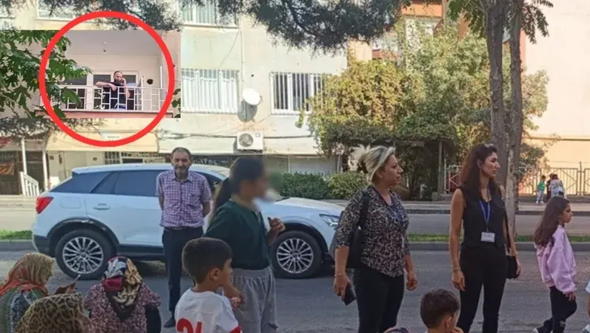 Dikandarê ku ji ber xizmeta bi Kurdî hepsiyê malê ye, dema erdhejê nekarî bireve!