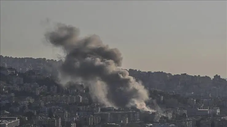 Israil Beyrut'ta 'komuta merkezini' vurdu