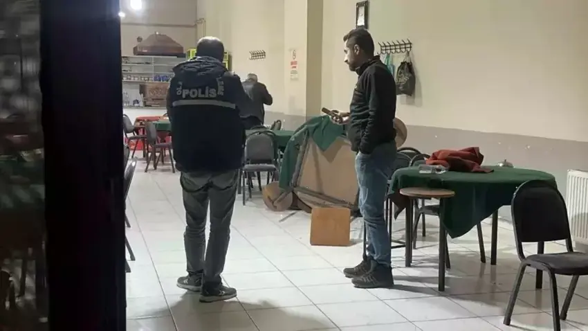 Li Xarpêtê (Elazig) êrîsê ser çayxanê kirin: 2 kes birîndar bûn