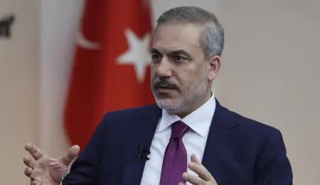 Hakan Fidan, Lübnan Basbakani ile görüstü