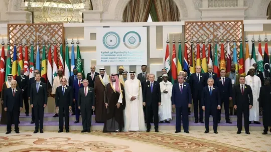 Tayyip Erdogan ve Besar Esad ayni karede