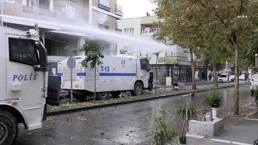 Pistî mîtînga li Batmanê alozî derket, polîsan bi TOMAyan mudaxale kirin