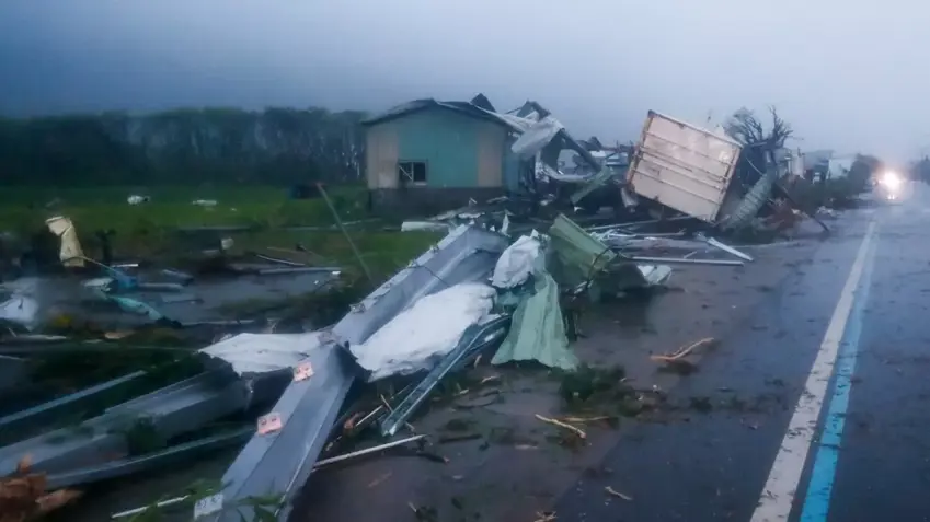 Di bobelata Kong-reyê de li Taywanê 3 kes mirin û 690 kes birîndar bûn