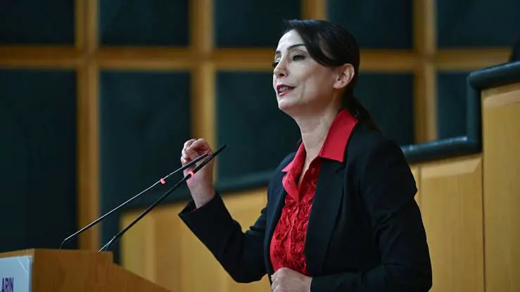 Hatimogullari’ndan ‘baris’ çagrisi