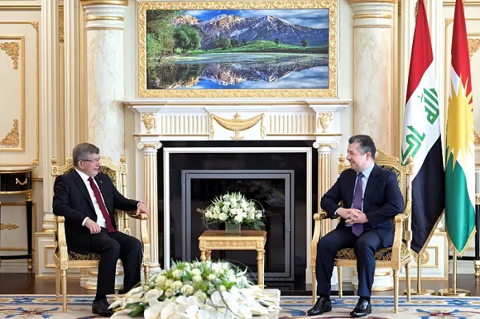 سەرۆکی حکوومەتی هەرێمی کوردستان پێشوازی لە ئەحمەد داوود ئۆغڵو کرد