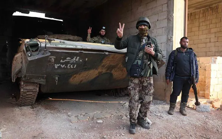 SOHR: Komên çekdar gihîstin navenda Helebê