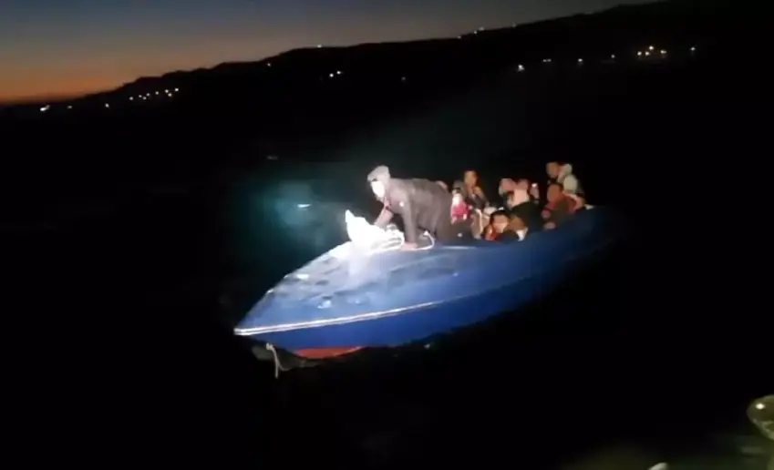 Çanakkale'de düzensiz göçmenler kurtarildi