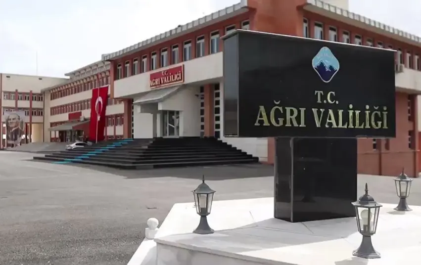 Li Agiriyê hemû çalakî heta hefteyekê hatin qedexekirin