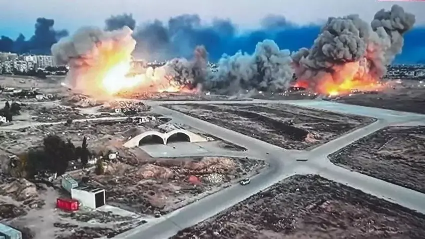 Israil Suriye’de 250 hedefi vurdu!