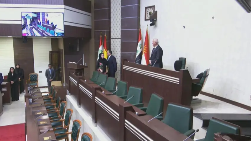 Kürdistan Parlamentosu ilk oturum: Vekiller görev yemini etti