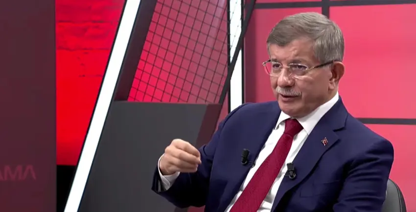 Davutoglu: Suriye’de otonom bir bölgeye karar verilirse Türkiye panige kapilmamali