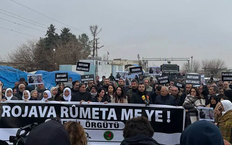 “Kürtlerin de Suriye'de statü sahibi olma hakki vardir”