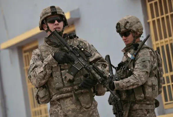 واشینتۆن پۆست : ڕەنگە هێزەکانی ئەمریکا بۆ ماوەیەکی زیاتر لە عێراق بمێننەوە بەهۆی پێشهاتەکانی سووریا