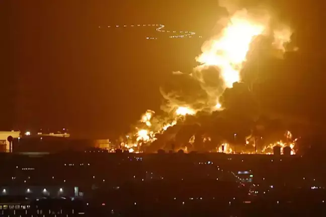 DYA û Îngîltere ji hewa de êrîsê Hûsiyên Yemenê kirin