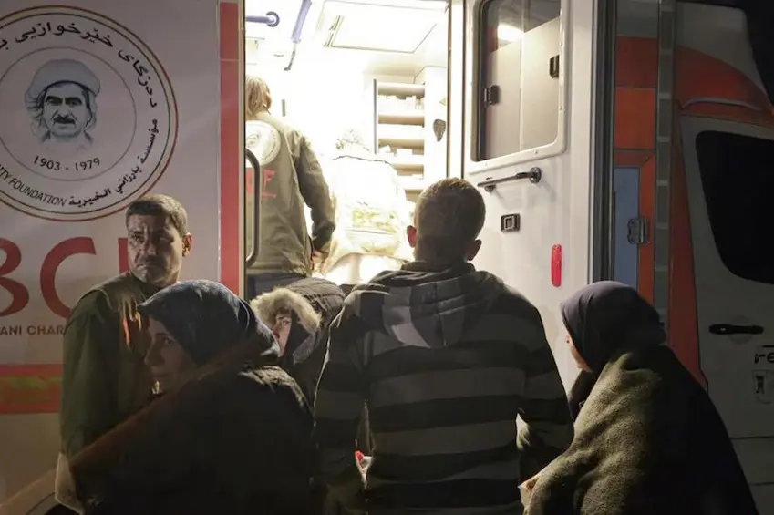 Barzani Yardim Vakfi Afrinli mültecileri karsiladi