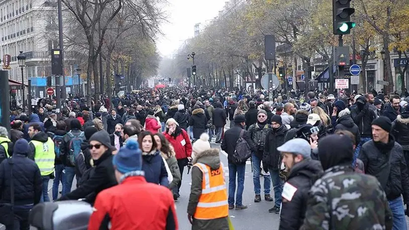 Li Fransayê 200 hezar xebatkarên cemaweriyê daketin qadan