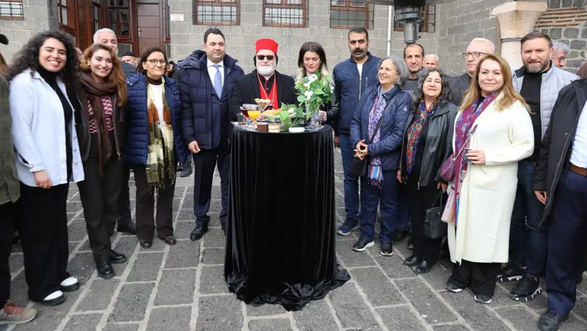 Diyarbekir | Projeya danasîna ‘Parastina Destxetên Suryanî û Keldanî’ hat pêsandan