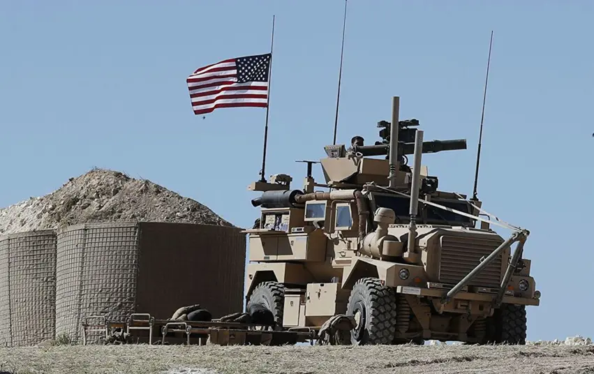 SOHR: Milîsên girêdayî Tehranê êrisî baregeha DYAyê kirin