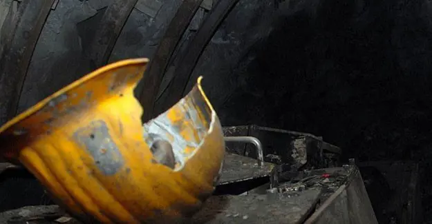 Li Elezîzê di madenê de hilwesîn: Kesên di binê axê de mane hene