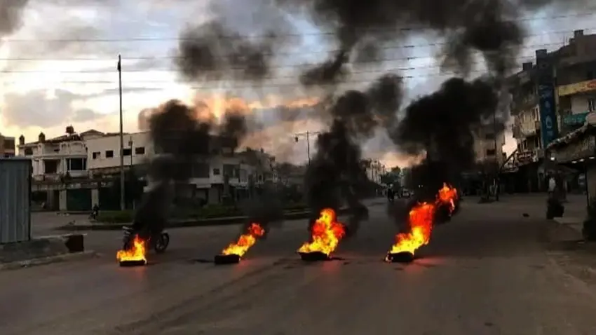 Di xwepêsandana dijî Esed de xwîn rijîya