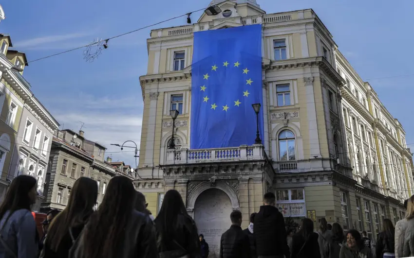 AB, Bosna-Hersek ile üyelik müzakerelerine basladi