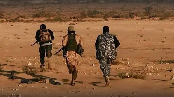 ISID Rakka’da Suriye askerlerine saldirdi!