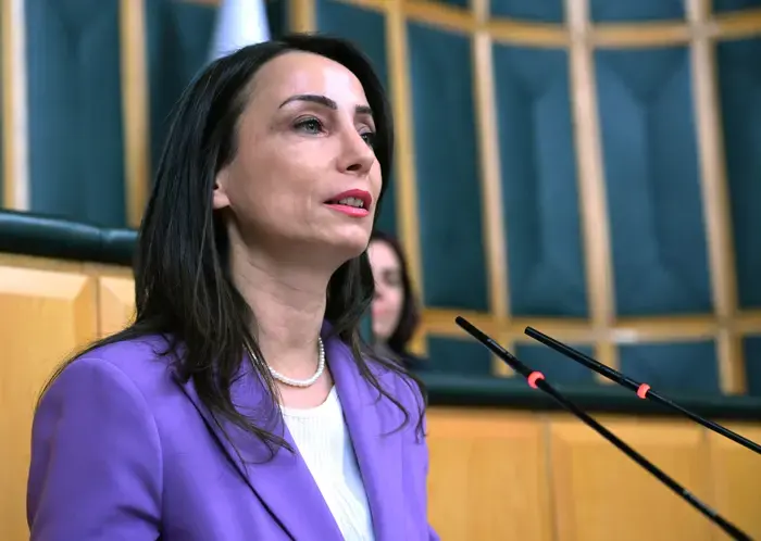 Hatimogullari: Asla sandiklari terk etmeyin!