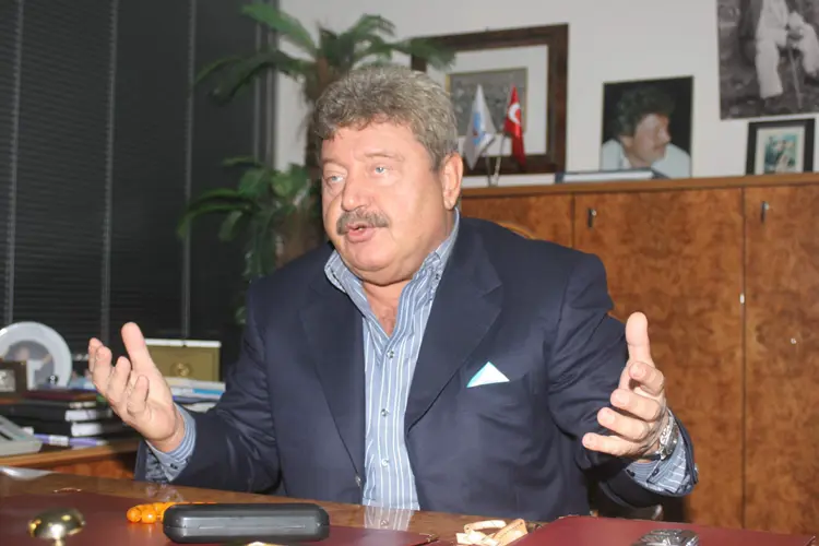 Wezîrê Tirk li mala xwe mirî hate dîtin