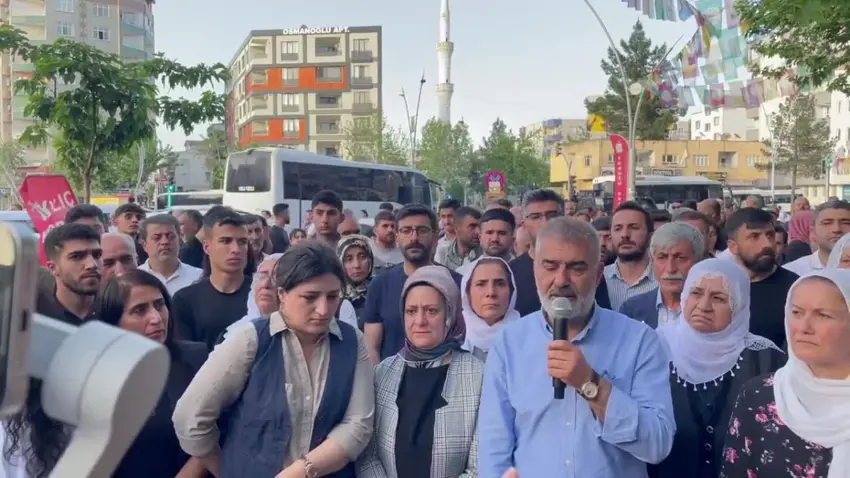 Hevserokê saxa Batmanê yê DEM Partiyê Mesut Tekik xistin binçav