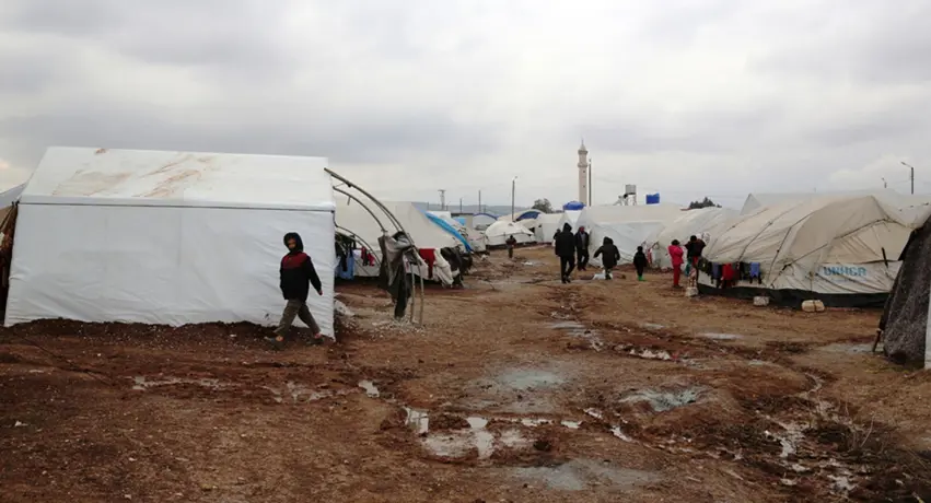 HRW: Bexda bi girtina kampên penaberan ên Herêma Kurdistanê jiyana Sengaliyan dixe metirsiyê