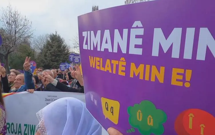 Li bakur Cejna Zimanê Kurdî hate pîrozkirin