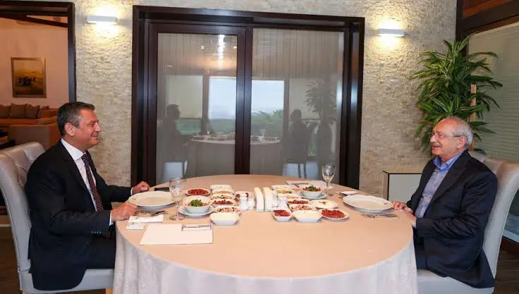 Kiliçdaroglu ile CHP Genel Baskani Özel bir araya geldi