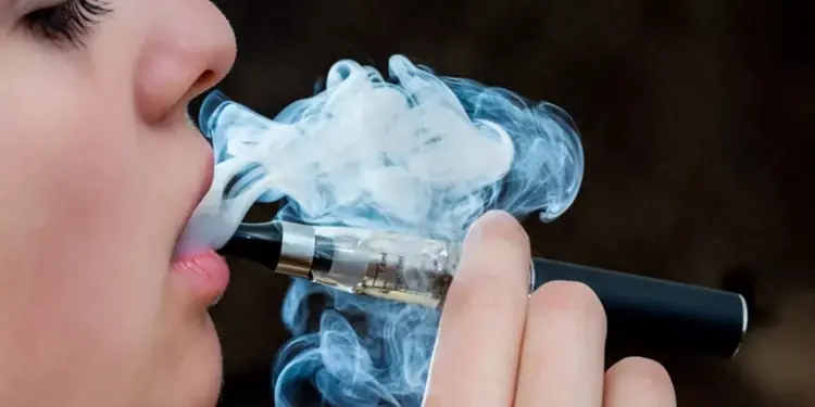 توێژینەوەیەک هۆشداری لە بەکارهێنانی جگەرەی ئەلیکترۆنی دەدات