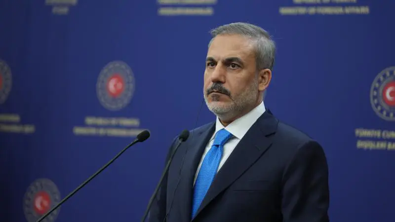 Hakan Fidan bi wezîrê Îranê Ali Bageri re axifî