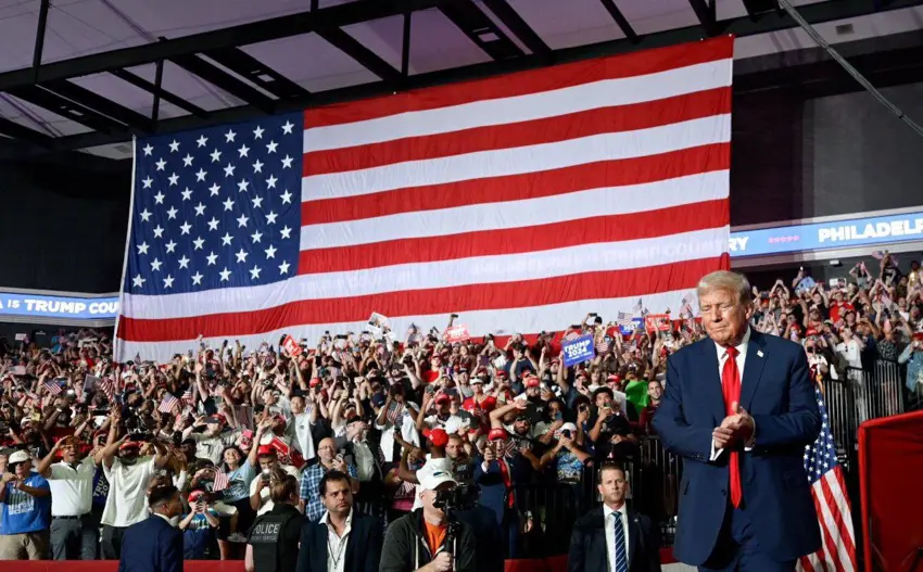 دەنگی پێی دۆناڵد ترامپ!