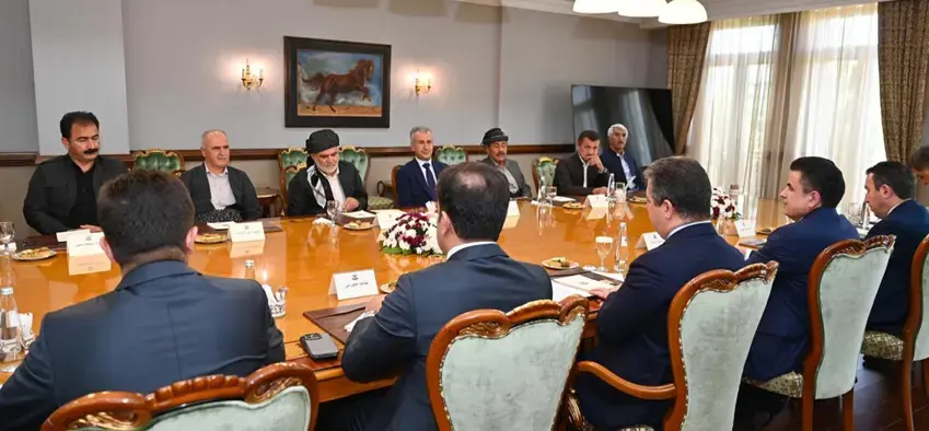 Mesrur Barzani Halepçe Il Destek Konseyini kabul etti