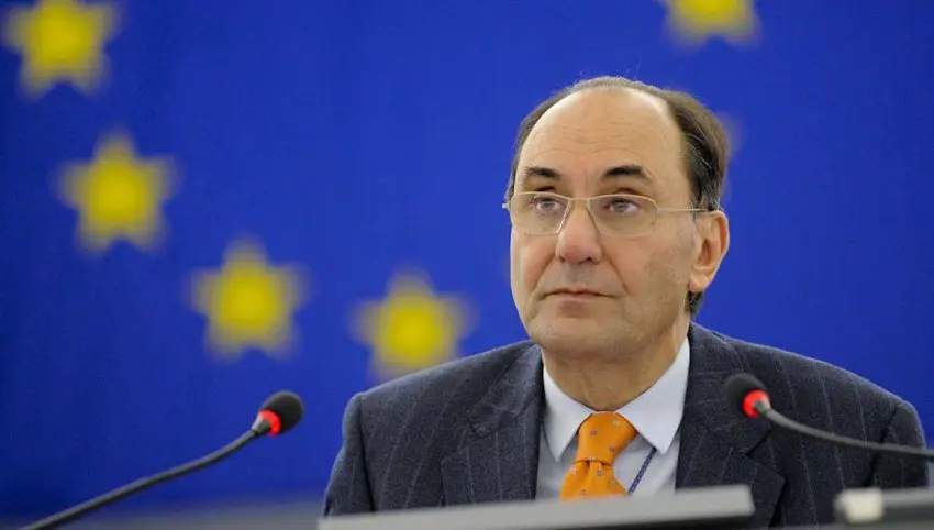 جێگری پێشووی سەرۆکی پەرلەمانی ئەورووپا سەبارەت بە سوپای پاسدارانی ئێران داواکارییەکی ئاراستەی بەریتانیا دەکات