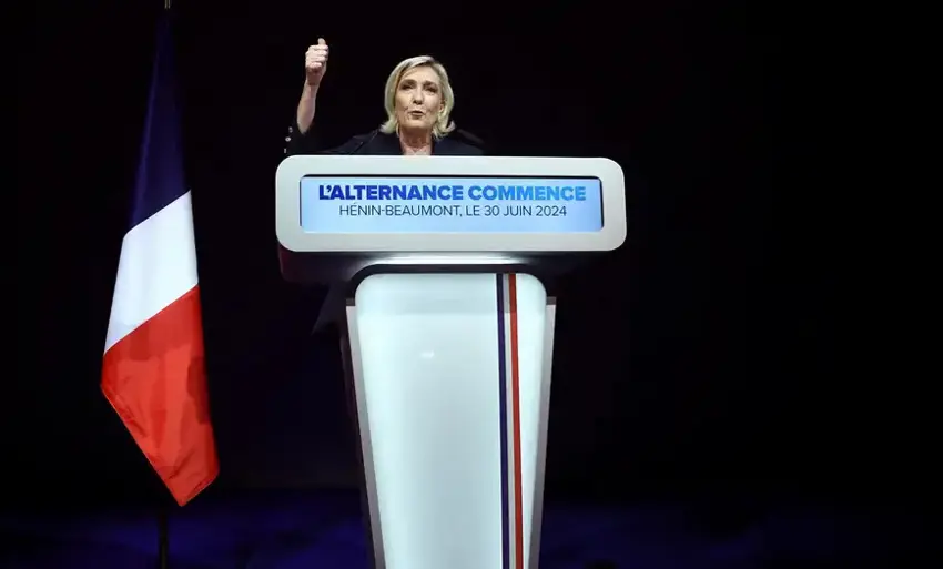 Di hilbijartinên Fransayê de rastgira tundrew 'Yekîtiya Neteweyî' li pês e