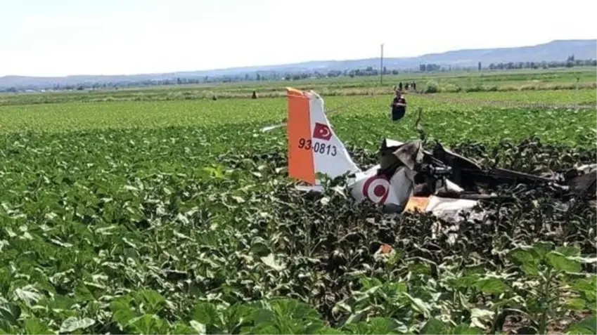 Li bajarê Kayseriyê balafira leskerî ya perwerdê ket: 2 albay can dan