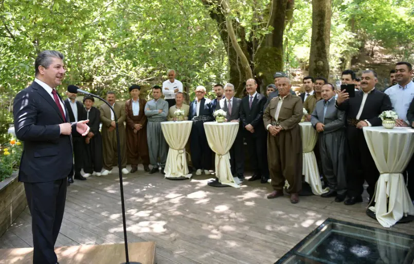 مەسروور بارزانی لەگەڵ کەسایەتییەکانی هەڵەبجە و شارەزوور و هەورامان کۆبووەوە