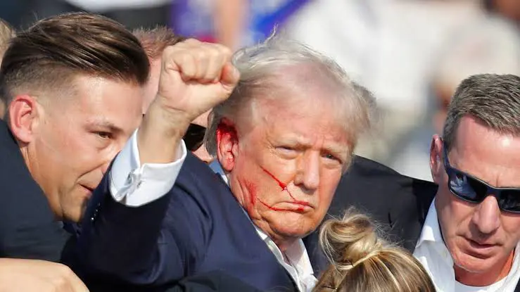 Trump'tan silahli saldiriya ugramasi hakkinda açiklama