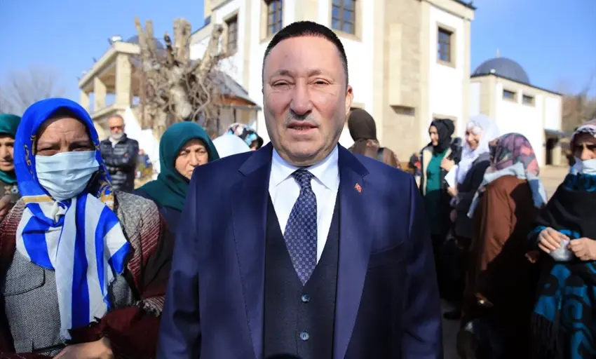 Saredarê berê yê Rezana Amedê yê AK Partiyê hate girtin