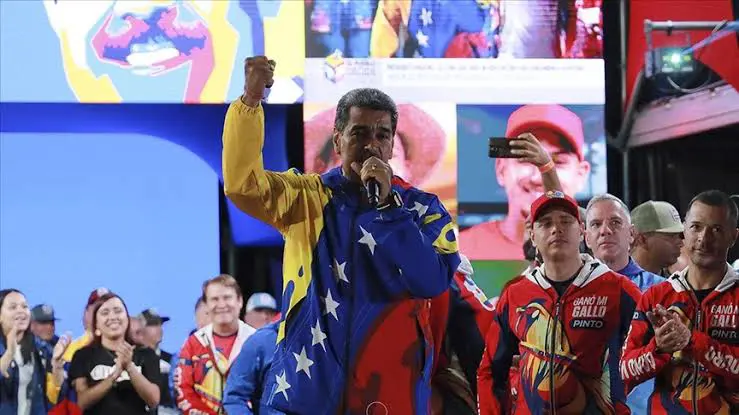 Venezuela Devlet baskani Maduro üçüncü dönemini kazandi!