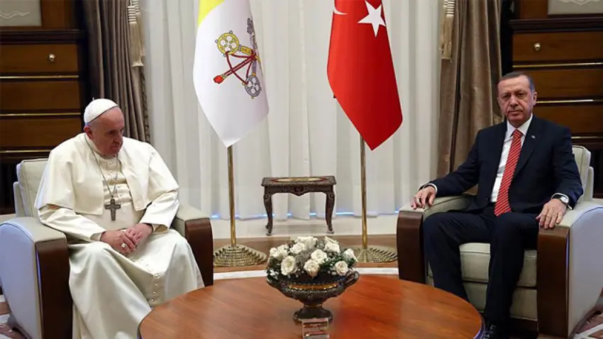 Erdogan ve Papa Franciscus telefonda görüstü