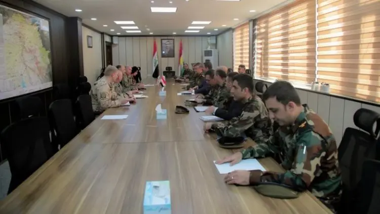 Pesmerge Bakanligi ve Fransiz askeri heyeti görüstü