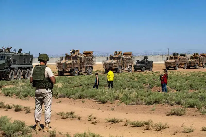 ‘O’ iki ülkeden Rojava'da ortak devriye!