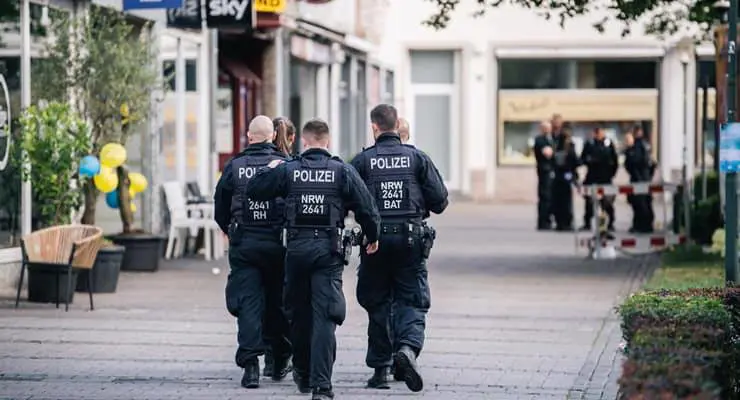 ISID, Almanya'daki biçakli saldiriyi üstlendi!