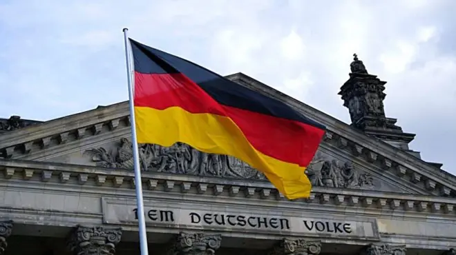 Almanya Israil'deki vatandaslarini uyardi!