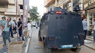 Li Qoserê du grûb li hev xistin: 1 kustî û 1 birîndar