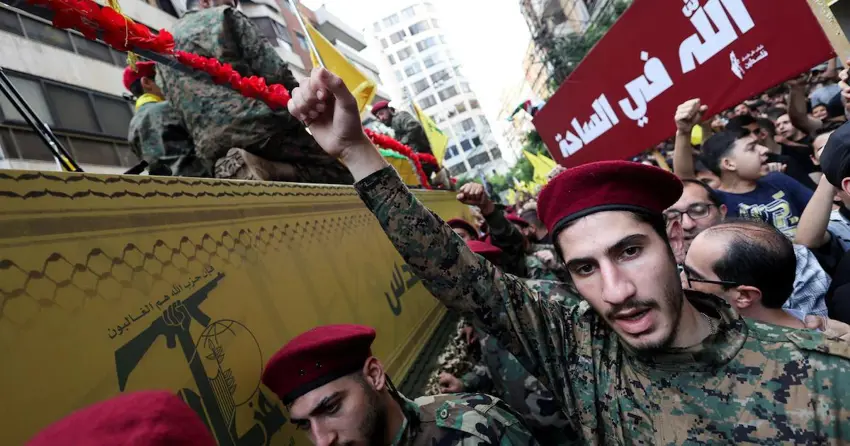 Iran Devrim Muhafizlari alarmda: Iletisim cihazlari yasaklandi!